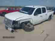 2013 Chevrolet Silverado 1500 LS z VIN 3GCPCREA1DG158439, wystawiony jako IAAI lot #43069128 z przebiegiem 234 152 mil mil oraz . Historia ofert i sprzedaży dostępna na DreamBid. Obrazek 17.