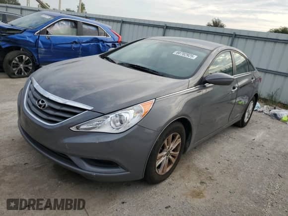 2011 Hyundai Sonata GLS with VIN 5NPEB4AC4BH214947, listed as a Copart auction lot 80702925 with 138,631 mi miles and Salvage title. Bid and sale history available at DreamBid. Image 1.