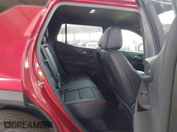 2026 Chevrolet Equinox FWD RS z VIN 3GNAXLEG3TL102916, wystawiony jako IAAI lot #42731750 z przebiegiem 1 931 mil mil oraz . Historia ofert i sprzedaży dostępna na DreamBid. Obrazek 8.