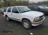 2000 Chevrolet Blazer LT z VIN 1GNDT13W7Y2274091, wystawiony jako Copart lot #51755435 z przebiegiem 159 340 mil mil oraz Szkoda całkowita • Salvage title. Historia ofert i sprzedaży dostępna na DreamBid. Obrazek 4.