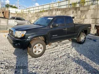 2005 Toyota Tacoma с VIN 5TEUU42N75Z114221, выставлен на аукционе Copart как лот 71310945 с пробегом 185 745 миль миль и Чистый • Clean title. История ставок и продаж доступна на DreamBid. Изображение 1.