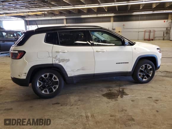 2018 Jeep Compass Trailhawk с VIN 3C4NJDDB0JT163497, выставлен на аукционе Copart как лот 77000364 с пробегом 28 681 миль миль и Списание • Salvage title. История ставок и продаж доступна на DreamBid. Изображение 3.
