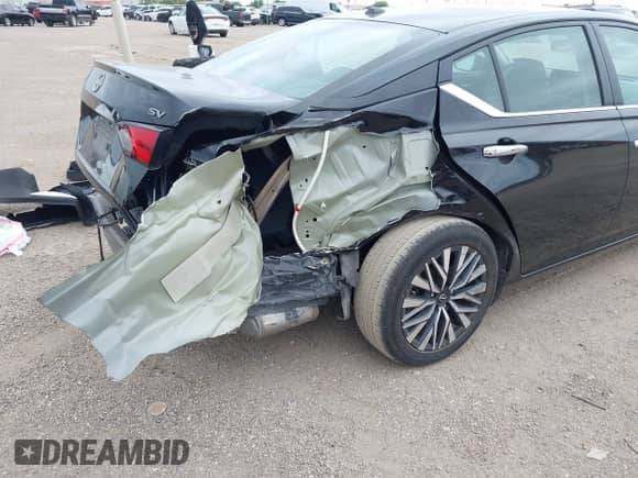 2024 Nissan Altima SV with VIN 1N4BL4DV9RN307086, listed as a IAAI auction lot 42840683 with 24,598 mi miles and . Bid and sale history available at DreamBid. Image 6.