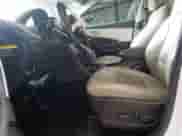 2018 Hyundai Santa Fe Ultimate z VIN 5XYZWDLA8JG556098, wystawiony jako Copart lot #65551915 z przebiegiem 92 827 mil mil oraz Szkoda całkowita • Salvage title. Historia ofert i sprzedaży dostępna na DreamBid. Obrazek 7.