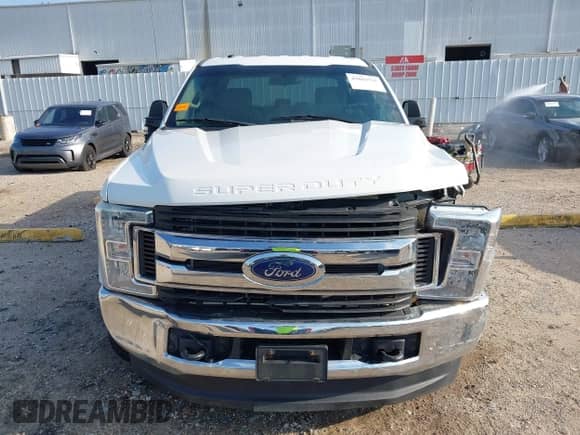 2018 Ford F-250 XL с VIN 1FT7W2BT5JEC78221, выставлен на аукционе IAAI как лот 43043737 с пробегом 125 888 миль миль и . История ставок и продаж доступна на DreamBid. Изображение 12.