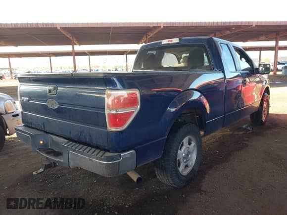 2010 Ford F-150 XL with VIN 1FTEX1C81AKE24575, listed as a IAAI auction lot 41774387 with 330,209 mi miles and . Bid and sale history available at DreamBid. Image 4.