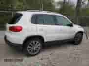 2013 Volkswagen Tiguan SE с VIN WVGAV7AX1DW527053, выставлен на аукционе Copart как лот 55934895 с пробегом 202 761 миль миль и Чистый • Clean title. История ставок и продаж доступна на DreamBid. Изображение 3.