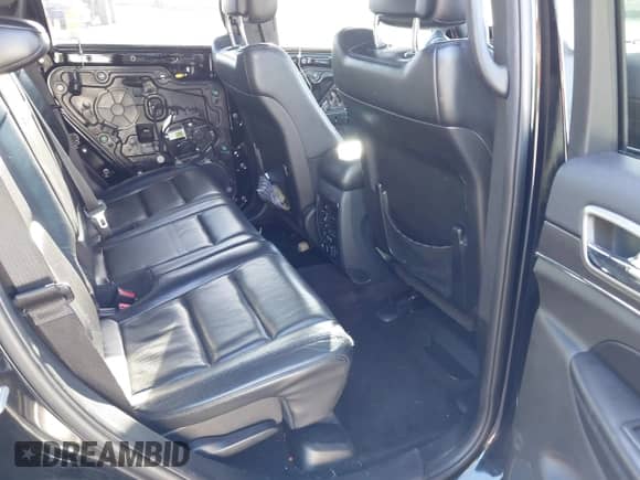 2018 Jeep Grand Cherokee Sterling с VIN 1C4RJFBG4JC128811, выставлен на аукционе IAAI как лот 43464188 с пробегом 153 372 миль миль и . История ставок и продаж доступна на DreamBid. Изображение 8.