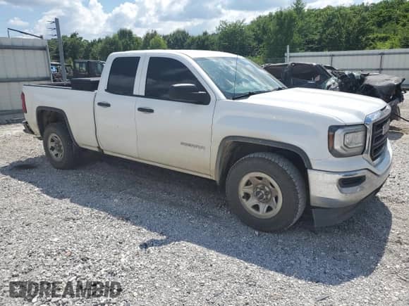 2018 GMC Sierra 1500 z VIN 1GTR1LEC9JZ290471, wystawiony jako Copart lot #62568305 z przebiegiem 242 739 mil mil oraz Czysty tytuł • Clean title. Historia ofert i sprzedaży dostępna na DreamBid. Obrazek 4.
