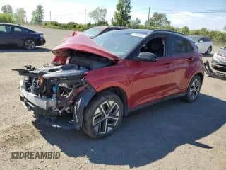 2022 Hyundai Kona SEL с VIN KM8K23AG4NU157381, выставлен на аукционе Copart как лот 71082545 с пробегом Не указан миль и Списание • Salvage title. История ставок и продаж доступна на DreamBid. Изображение 1.