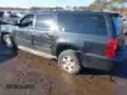 2011 Chevrolet Suburban LS z VIN 1GNSKHE38BR374897, wystawiony jako IAAI lot #41357888 z przebiegiem 112 839 mil mil oraz . Historia ofert i sprzedaży dostępna na DreamBid. Obrazek 3.