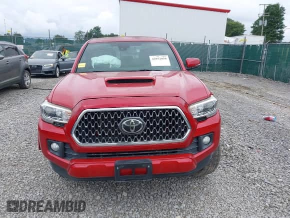 2019 Toyota Tacoma SR5 z VIN 3TMCZ5AN8KM251052, wystawiony jako IAAI lot #42852850 z przebiegiem 34 683 mil mil oraz . Historia ofert i sprzedaży dostępna na DreamBid. Obrazek 13.