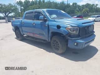 2020 Toyota Tundra SR5 с VIN 5TFDY5F19LX881543, выставлен на аукционе IAAI как лот 39673586 с пробегом 92 807 миль миль и . История ставок и продаж доступна на DreamBid. Изображение 1.