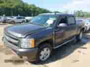 2011 Chevrolet Silverado 1500 LTZ z VIN 3GCPKTE20BG101980, wystawiony jako IAAI lot #42770079 z przebiegiem 151 870 mil mil oraz . Historia ofert i sprzedaży dostępna na DreamBid. Obrazek 2.