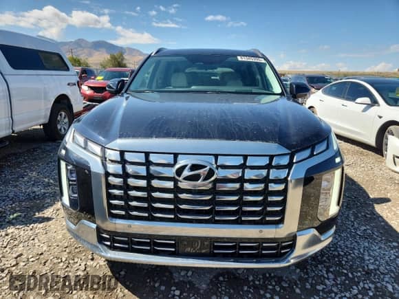 2023 Hyundai Palisade Calligraphy с VIN KM8R7DGE6PU598721, выставлен на аукционе Copart как лот 81345395 с пробегом 6 914 миль миль и Чистый • Clean title. История ставок и продаж доступна на DreamBid. Изображение 5.