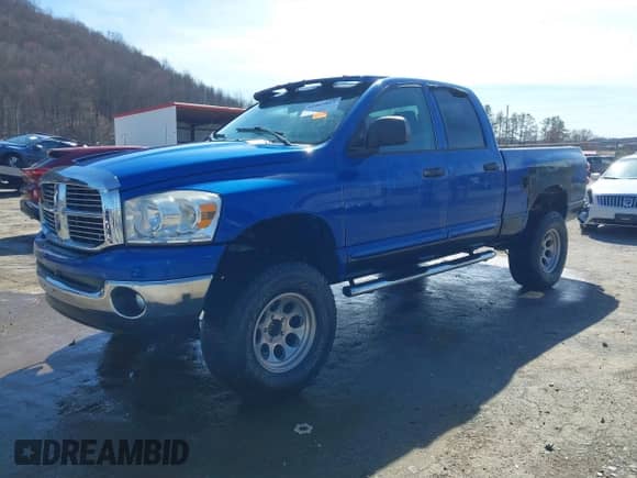 2007 Dodge 1500 SLT with VIN 1D7HU18N47J541768, listed as a IAAI auction lot 41865815 with 141,156 mi miles and . Bid and sale history available at DreamBid. Image 18.