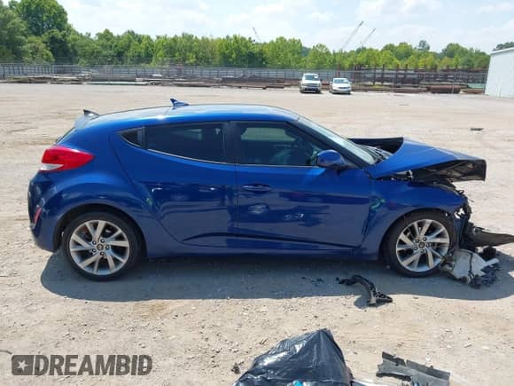 2016 Hyundai Veloster with VIN KMHTC6AD4GU277368, listed as a IAAI auction lot 42686303 with 133,360 mi miles and . Bid and sale history available at DreamBid. Image 13.