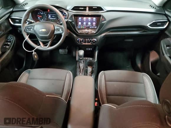 2021 Chevrolet TrailBlazer LT z VIN KL79MRSL3MB122205, wystawiony jako Copart lot #68843745 z przebiegiem 38 899 mil mil oraz Nie do naprawy • Non repairable. Historia ofert i sprzedaży dostępna na DreamBid. Obrazek 8.