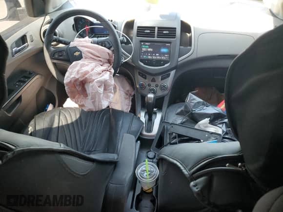 2016 Chevrolet Sonic LT с VIN 1G1JC6SH7G4139071, выставлен на аукционе Copart как лот 69221235 с пробегом 69 235 миль миль и Списание • Salvage title. История ставок и продаж доступна на DreamBid. Изображение 8.