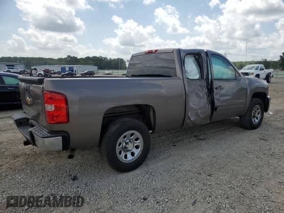 2012 Chevrolet Silverado 1500 LS z VIN 1GCRCREA5CZ251228, wystawiony jako Copart lot #64784515 z przebiegiem 236 651 mil mil oraz Szkoda całkowita • Salvage title. Historia ofert i sprzedaży dostępna na DreamBid. Obrazek 3.