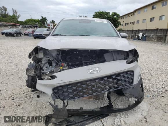 2022 Hyundai Kona SE with VIN KM8K22AB9NU782194, listed as a Copart auction lot 46412805 with 51,845 mi miles and Non repairable. Bid and sale history available at DreamBid. Image 5.