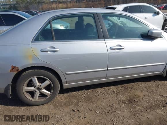 2003 Honda Accord EX z VIN 1HGCM55613A072160, wystawiony jako IAAI lot #41948285 z przebiegiem Nie podano mil oraz . Historia ofert i sprzedaży dostępna na DreamBid. Obrazek 6.