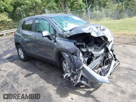 2020 Chevrolet Trax LS z VIN 3GNCJKSB0LL138284, wystawiony jako IAAI lot #43056543 z przebiegiem Nie podano mil oraz . Historia ofert i sprzedaży dostępna na DreamBid. Obrazek 1.