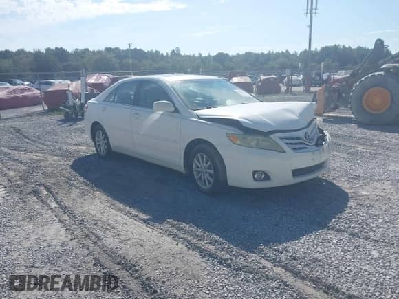 2011 Toyota Camry XLE with VIN 4T1BK3EK8BU625946, listed as a IAAI auction lot 42041258 with 178,004 mi miles and . Bid and sale history available at DreamBid. Image 1.