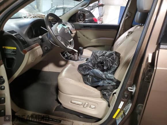 2012 Hyundai Veracruz Limited z VIN KM8NUDCCXCU188350, wystawiony jako Copart lot #81057554 z przebiegiem 174 522 mil mil oraz Szkoda całkowita • Salvage title. Historia ofert i sprzedaży dostępna na DreamBid. Obrazek 7.