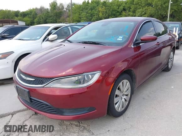 2015 Chrysler 200 LX с VIN 1C3CCCFBXFN550854, выставлен на аукционе IAAI как лот 43103868 с пробегом 164 877 миль миль и . История ставок и продаж доступна на DreamBid. Изображение 2.