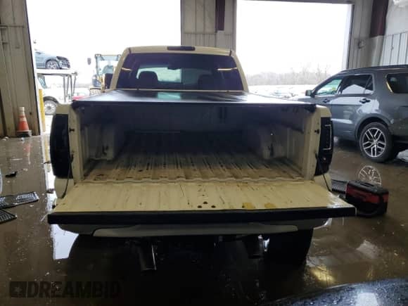 2002 Chevrolet Silverado 2500HD LS z VIN 1GCHK23G12F167601, wystawiony jako Copart lot #45470585 z przebiegiem 193 066 mil mil oraz Nie do naprawy • Non repairable. Historia ofert i sprzedaży dostępna na DreamBid. Obrazek 6.