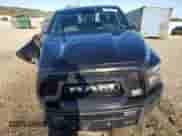 2022 Ram 1500 Warlock z VIN 1C6RR7LGXNS199141, wystawiony jako Copart lot #84645595 z przebiegiem 53 328 mil mil oraz Szkoda całkowita • Salvage title. Historia ofert i sprzedaży dostępna na DreamBid. Obrazek 5.