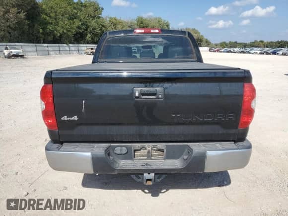 2017 Toyota Tundra Limited с VIN 5TFHW5F13HX618933, выставлен на аукционе Copart как лот 82384435 с пробегом 122 885 миль миль и Списание • Salvage title. История ставок и продаж доступна на DreamBid. Изображение 6.