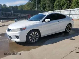 2013 Honda Accord LX-S with VIN 1HGCT1B36DA018215, listed as a Copart auction lot 81031745 with 208,923 mi miles and Clean title. Bid and sale history available at DreamBid. Image 1.