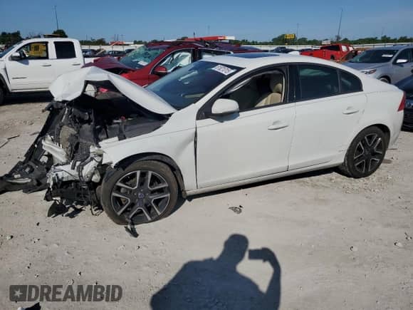 2018 Volvo S60 Dynamic с VIN YV126MFL7J2457047, выставлен на аукционе Copart как лот 61821015 с пробегом 117 161 миль миль и Списание • Salvage title. История ставок и продаж доступна на DreamBid. Изображение 1.