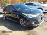 2013 Hyundai Veloster Turbo с VIN KMHTC6AE8DU156928, выставлен на аукционе IAAI как лот 43471857 с пробегом 103 265 миль миль и . История ставок и продаж доступна на DreamBid. Изображение 1.