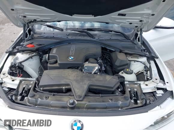 2015 BMW 4 Series 428i с VIN WBA3N3C55FK233907, выставлен на аукционе IAAI как лот 42335053 с пробегом 45 000 миль миль и . История ставок и продаж доступна на DreamBid. Изображение 10.