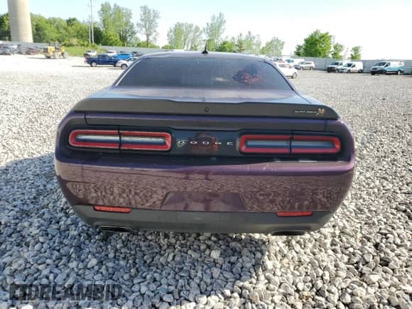 2022 Dodge Challenger R/T Scat Pack z VIN 2C3CDZFJ5NH194084, wystawiony jako Copart lot #57075675 z przebiegiem 25 283 mil mil oraz Czysty tytuł • Clean title. Historia ofert i sprzedaży dostępna na DreamBid. Obrazek 6.