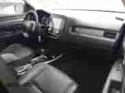 2020 Mitsubishi Outlander SE z VIN JA4AD3A3XLZ030748, wystawiony jako IAAI lot #42352856 z przebiegiem 139 556 mil mil oraz . Historia ofert i sprzedaży dostępna na DreamBid. Obrazek 5.