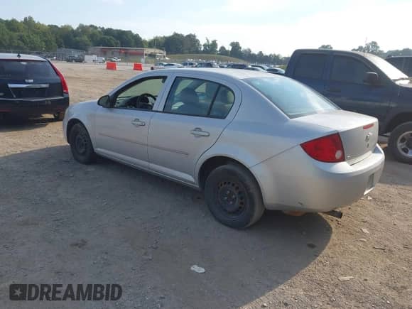 2005 Chevrolet Cobalt с VIN 1G1AK52F557557829, выставлен на аукционе IAAI как лот 43220362 с пробегом 254 701 миль миль и . История ставок и продаж доступна на DreamBid. Изображение 3.
