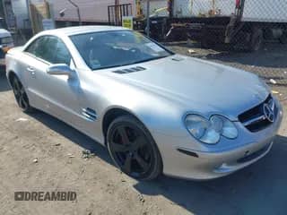 2005 Mercedes-Benz SL 500 с VIN WDBSK75F45F089311, выставлен на аукционе IAAI как лот 42010658 с пробегом 98 959 миль миль и . История ставок и продаж доступна на DreamBid. Изображение 1.