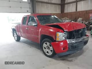 2007 Chevrolet Silverado 1500 1LT с VIN 1GCEK19J87Z561621, выставлен на аукционе IAAI как лот 42633203 с пробегом 209 627 миль миль и . История ставок и продаж доступна на DreamBid. Изображение 1.