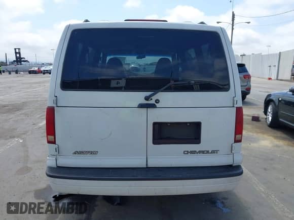 2002 Chevrolet Astro z VIN 1GNDM19X92B129672, wystawiony jako IAAI lot #42455077 z przebiegiem 132 368 mil mil oraz . Historia ofert i sprzedaży dostępna na DreamBid. Obrazek 16.