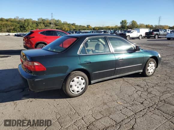 2000 Honda Accord LX z VIN 1HGCG5641YA059906, wystawiony jako Copart lot #87436415 z przebiegiem 75 011 mil mil oraz Czysty tytuł • Clean title. Historia ofert i sprzedaży dostępna na DreamBid. Obrazek 3.