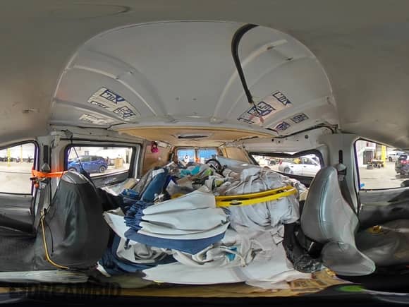 2003 Ford Econoline Cargo with VIN 1FTRE14213HA20774, listed as a Copart auction lot 55991975 with 170,210 mi miles and Non repairable. Bid and sale history available at DreamBid. Image 15.