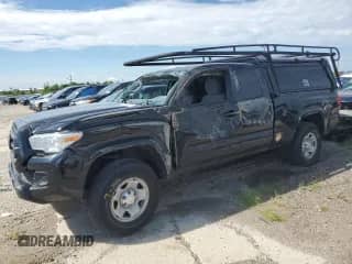 2023 Toyota Tacoma SR z VIN 3TYRZ5CN6PT031072, wystawiony jako Copart lot #62522265 z przebiegiem 38 301 mil mil oraz Szkoda całkowita • Salvage title. Historia ofert i sprzedaży dostępna na DreamBid. Obrazek 1.