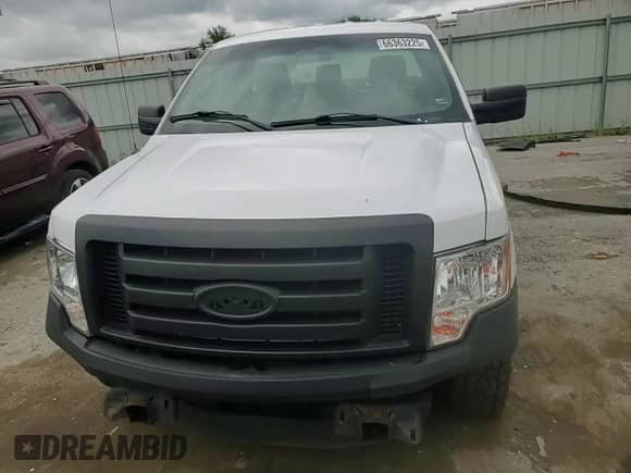 2014 Ford F-150 XL z VIN 1FTMF1CM6EKE33712, wystawiony jako Copart lot #66363225 z przebiegiem 327 215 mil mil oraz Szkoda całkowita • Salvage title. Historia ofert i sprzedaży dostępna na DreamBid. Obrazek 14.