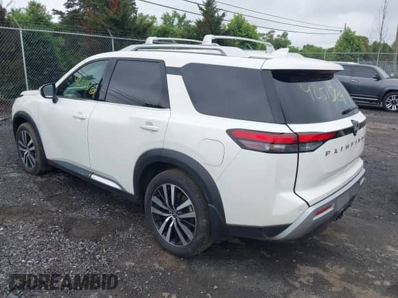 2024 Nissan Pathfinder Platinum с VIN 5N1DR3DK0RC264301, выставлен на аукционе IAAI как лот 42513789 с пробегом 20 713 миль миль и . История ставок и продаж доступна на DreamBid. Изображение 3.