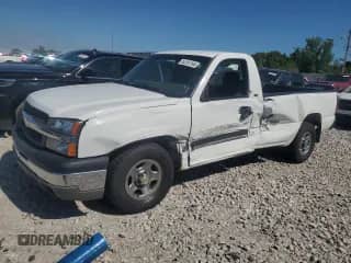 2004 Chevrolet Silverado 1500 Work Truck z VIN 1GCEC14X34Z126431, wystawiony jako Copart lot #62707195 z przebiegiem 121 451 mil mil oraz Czysty tytuł • Clean title. Historia ofert i sprzedaży dostępna na DreamBid. Obrazek 1.