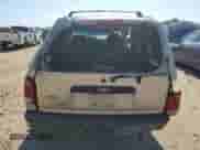 2000 Ford Explorer Sport z VIN 1FMYU60E3YUA95157, wystawiony jako Copart lot #77214804 z przebiegiem 322 604 mil mil oraz Szkoda całkowita • Salvage title. Historia ofert i sprzedaży dostępna na DreamBid. Obrazek 6.